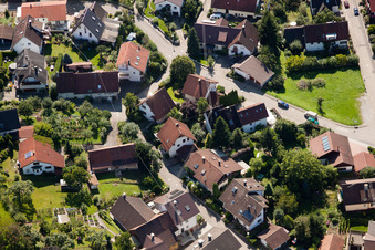 Varnhalt, Gartenstr à le quartier Gallenbach in Baden-Baden dans le département Bade-Wurtemberg, Allemagne vue d'en haut