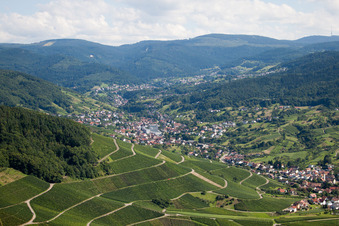 Vue aérienne de Du nord-ouest à le quartier Untertal in Bühlertal dans le département Bade-Wurtemberg, Allemagne