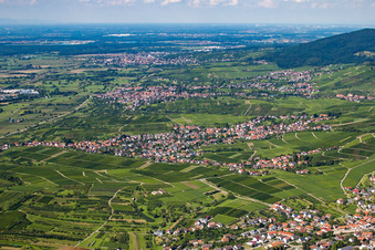 Vue aérienne de Du sud à le quartier Eisental in Bühl dans le département Bade-Wurtemberg, Allemagne