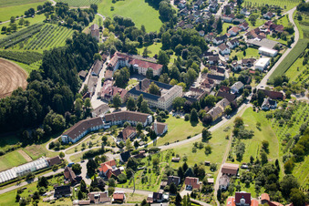 Vue aérienne de Hôpital de Mittelbaden Hub à le quartier Hub in Ottersweier dans le département Bade-Wurtemberg, Allemagne
