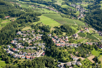 Vue aérienne de Bühl-Kappelwindeck à le quartier Aspich in Lauf dans le département Bade-Wurtemberg, Allemagne