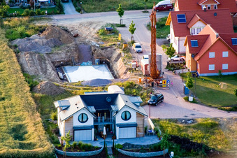 Rue de la gare à Steinfeld dans le département Rhénanie-Palatinat, Allemagne d'en haut