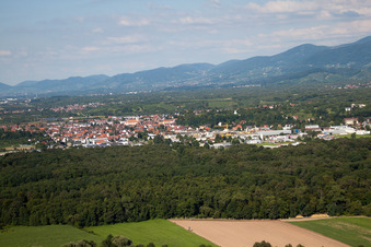 Vue aérienne de Du sud à Renchen dans le département Bade-Wurtemberg, Allemagne