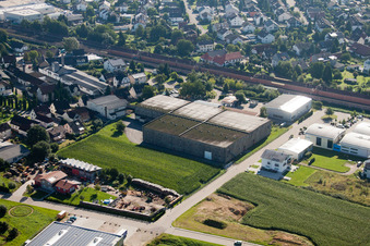 Locaux de l'usine Muffenrohr GmbH à le quartier Hatzenweier in Ottersweier dans le département Bade-Wurtemberg, Allemagne hors des airs