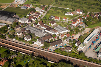 Locaux de l'usine Muffenrohr GmbH à le quartier Hatzenweier in Ottersweier dans le département Bade-Wurtemberg, Allemagne hors des airs