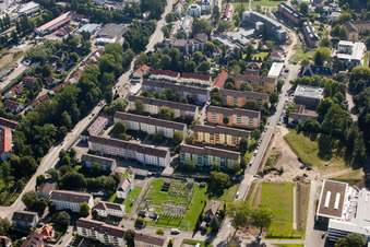 Vue aérienne de Breisigstraße Schwarwaldstr à le quartier Oos in Baden-Baden dans le département Bade-Wurtemberg, Allemagne