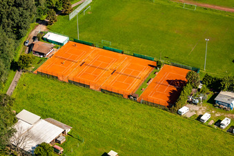 Vue aérienne de Club de tennis à le quartier Rauental in Rastatt dans le département Bade-Wurtemberg, Allemagne