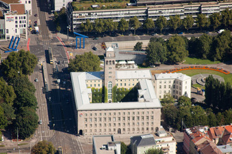 Vue aérienne de Ettlingertorstraße x Baumeisterstr à le quartier Südstadt in Karlsruhe dans le département Bade-Wurtemberg, Allemagne