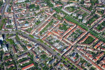 Vue aérienne de Promenade Hilda de la Rheinstrasse à le quartier Mühlburg in Karlsruhe dans le département Bade-Wurtemberg, Allemagne