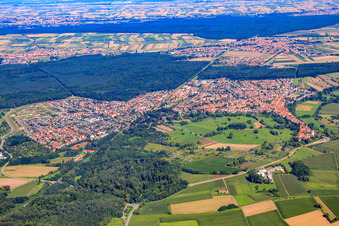 Vue aérienne de Vue de la ville depuis le sud à Jockgrim dans le département Rhénanie-Palatinat, Allemagne