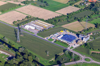 Vue aérienne de Essostraße, Ilzhöfer Tankspedition GmbH, BayWA AG à le quartier Knielingen in Karlsruhe dans le département Bade-Wurtemberg, Allemagne