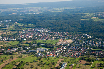 Vue aérienne de Du nord à le quartier Busenbach in Waldbronn dans le département Bade-Wurtemberg, Allemagne
