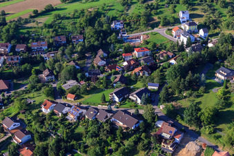 Vue aérienne de Bergstr à le quartier Ellmendingen in Keltern dans le département Bade-Wurtemberg, Allemagne