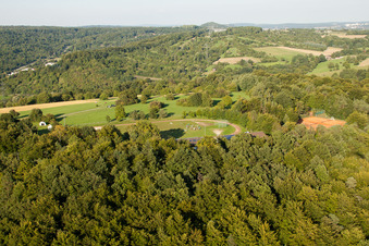 Vue aérienne de Terrains de sport et club de tennis Diellingen eV 1885 à le quartier Dietlingen in Keltern dans le département Bade-Wurtemberg, Allemagne