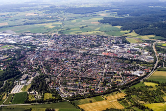 Vue aérienne de Du nord à Sinsheim dans le département Bade-Wurtemberg, Allemagne