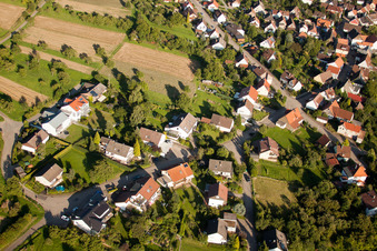 Photographie aérienne de Weinbergstr à le quartier Obernhausen in Birkenfeld dans le département Bade-Wurtemberg, Allemagne