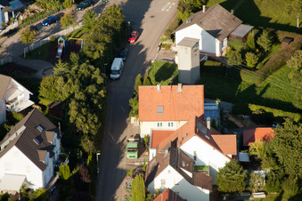 Mühlgasse à le quartier Gräfenhausen in Birkenfeld dans le département Bade-Wurtemberg, Allemagne d'un drone