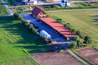 Photographie aérienne de Écurie Schmitt à Hatzenbühl dans le département Rhénanie-Palatinat, Allemagne