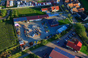 Vue aérienne de Logements ouvriers, BURG-HAUS à Minfeld dans le département Rhénanie-Palatinat, Allemagne