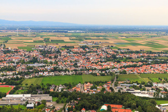 Photographie aérienne de Vue de la ville depuis le sud à Herxheim bei Landau dans le département Rhénanie-Palatinat, Allemagne