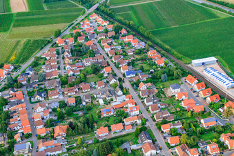 Vue aérienne de Gartenstr à Insheim dans le département Rhénanie-Palatinat, Allemagne