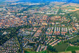Vue aérienne de Lazarettstraße et Cornichonstraße à Landau in der Pfalz dans le département Rhénanie-Palatinat, Allemagne