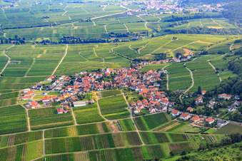 Vue aérienne de Du nord à Weyher in der Pfalz dans le département Rhénanie-Palatinat, Allemagne