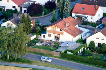 Vue oblique de Maxstr à Hatzenbühl dans le département Rhénanie-Palatinat, Allemagne