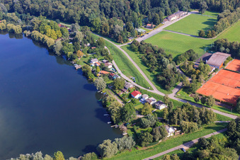 Vue aérienne de Vieux Port Eggenstein-Leopoldshafen, Terrains de sport FV-Leopoldshafen 1936 eV à le quartier Leopoldshafen in Eggenstein-Leopoldshafen dans le département Bade-Wurtemberg, Allemagne
