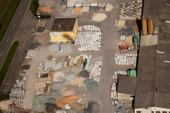 Image drone de Entreprise de gravier de jardin, Badische Terrazzo Handelsgesellschaft mbH Huttenheimer Landstraße 2-6 à le quartier Neudorf in Graben-Neudorf dans le département Bade-Wurtemberg, Allemagne