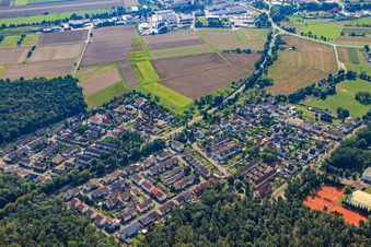 Vue aérienne de Pont de la forêt à Weingarten dans le département Bade-Wurtemberg, Allemagne