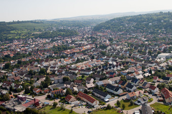 Vue aérienne de Chemin d'angle à Weingarten dans le département Bade-Wurtemberg, Allemagne