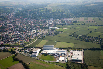 Vue d'oiseau de Locaux de l'usine du producteur de produits chimiques KLEBCHEMIE MG Becker GmbH & Co. KG à Weingarten dans le département Bade-Wurtemberg, Allemagne