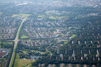 Quartier Waldstadt in Karlsruhe dans le département Bade-Wurtemberg, Allemagne d'en haut