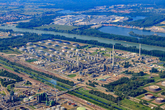 MIRO à le quartier Knielingen in Karlsruhe dans le département Bade-Wurtemberg, Allemagne vue d'en haut