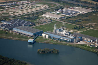 Vue aérienne de Zone industrielle d'Oberwald, usine de papier Palm à Wörth am Rhein dans le département Rhénanie-Palatinat, Allemagne