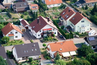 Photographie aérienne de Dans le jardin tranquille à Minfeld dans le département Rhénanie-Palatinat, Allemagne