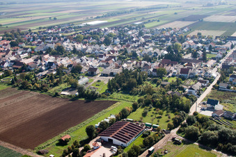 Vue aérienne de Quartier Hochdorf in Hochdorf-Assenheim dans le département Rhénanie-Palatinat, Allemagne