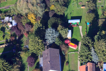 Vue aérienne de Saarstraße Villa Kunterbunt à Kandel dans le département Rhénanie-Palatinat, Allemagne