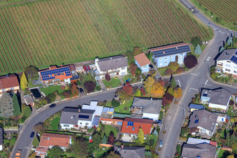 Vue aérienne de Chez Frohnacker à le quartier Mörzheim in Landau in der Pfalz dans le département Rhénanie-Palatinat, Allemagne