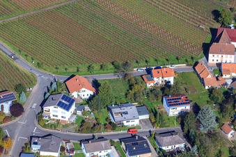 Vue aérienne de Mörzheimer Hauptstr à le quartier Mörzheim in Landau in der Pfalz dans le département Rhénanie-Palatinat, Allemagne