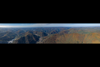 Vue aérienne de Panorama du Palatinat Queichtal à l'ouest à Rinnthal dans le département Rhénanie-Palatinat, Allemagne