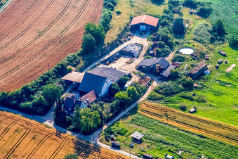 Vue aérienne de Berghausen, Aussiedlerhof à le quartier Söllingen in Pfinztal dans le département Bade-Wurtemberg, Allemagne