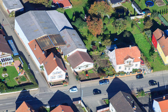 Vue aérienne de Main Street x Am Sportpl à Winden dans le département Rhénanie-Palatinat, Allemagne