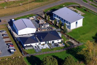 Vue aérienne de Zone industrielle de Horst FISA Ultrasons et Fimm à le quartier Minderslachen in Kandel dans le département Rhénanie-Palatinat, Allemagne