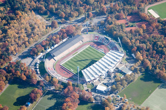 Vue aérienne de Stade KSC à Hardtwald à Karlsruhe à le quartier Innenstadt-Ost in Karlsruhe dans le département Bade-Wurtemberg, Allemagne