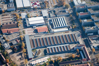 Vue aérienne de Transports en commun, Gerwigstr à le quartier Oststadt in Karlsruhe dans le département Bade-Wurtemberg, Allemagne