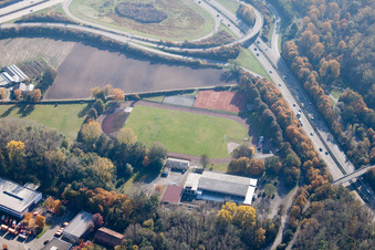 Vue aérienne de Edgar-Heller-Straße, Club sportif de la police Karlsruhe eV à le quartier Durlach in Karlsruhe dans le département Bade-Wurtemberg, Allemagne