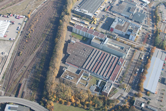 Vue aérienne de Ottostraße DHU à le quartier Durlach in Karlsruhe dans le département Bade-Wurtemberg, Allemagne