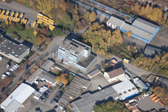 Vue aérienne de Rue Maybach à le quartier Durlach in Karlsruhe dans le département Bade-Wurtemberg, Allemagne